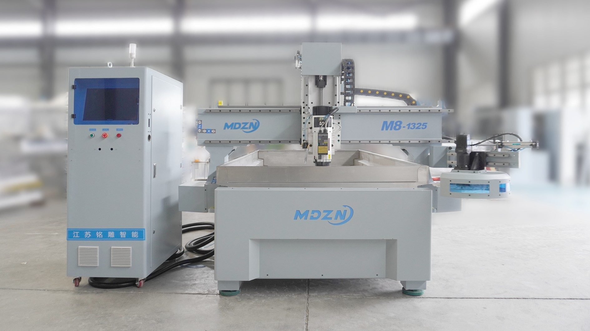 Máquina perfiladora CNC M8-1325