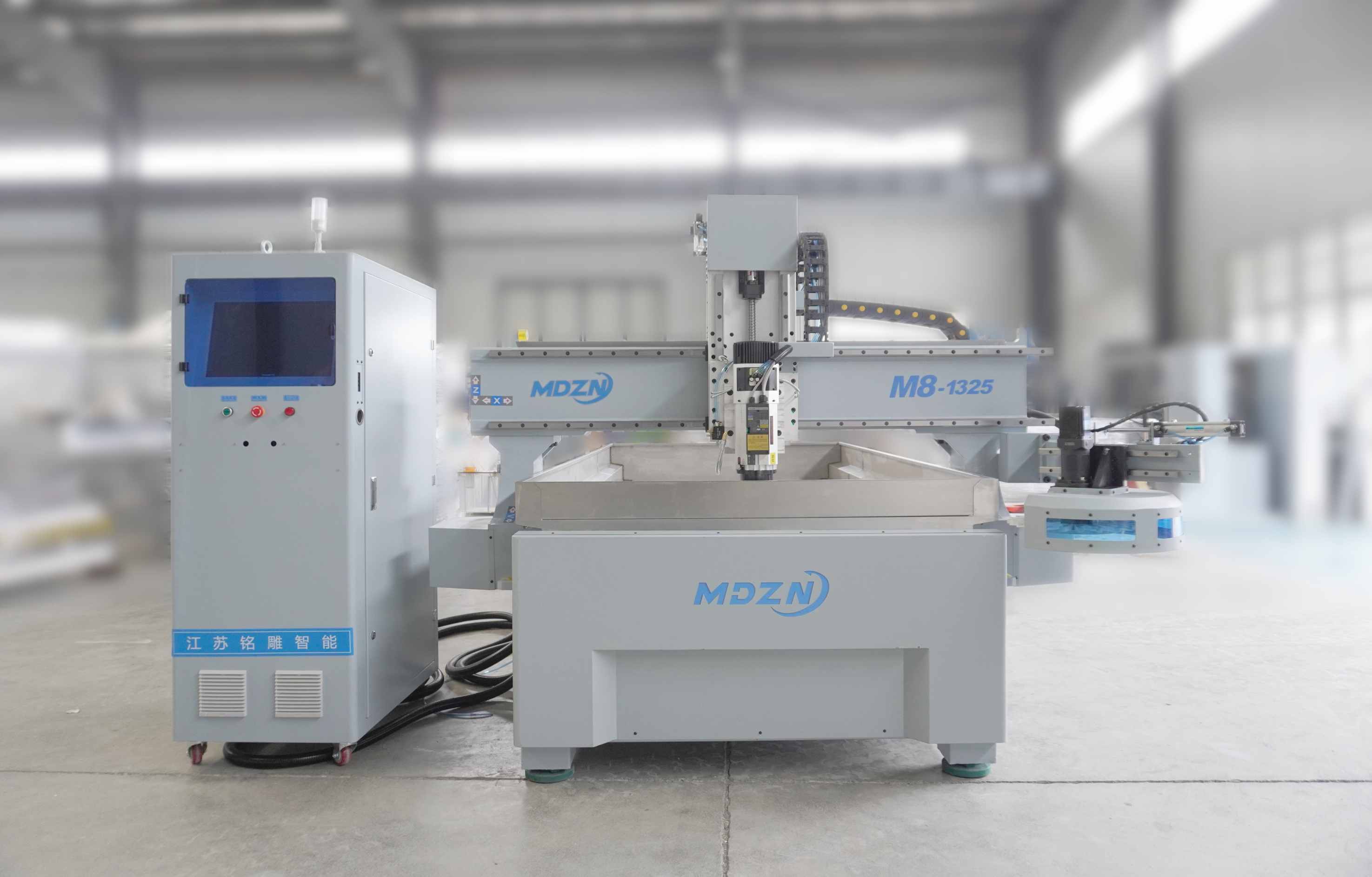 Máquina perfiladora CNC M8-1325