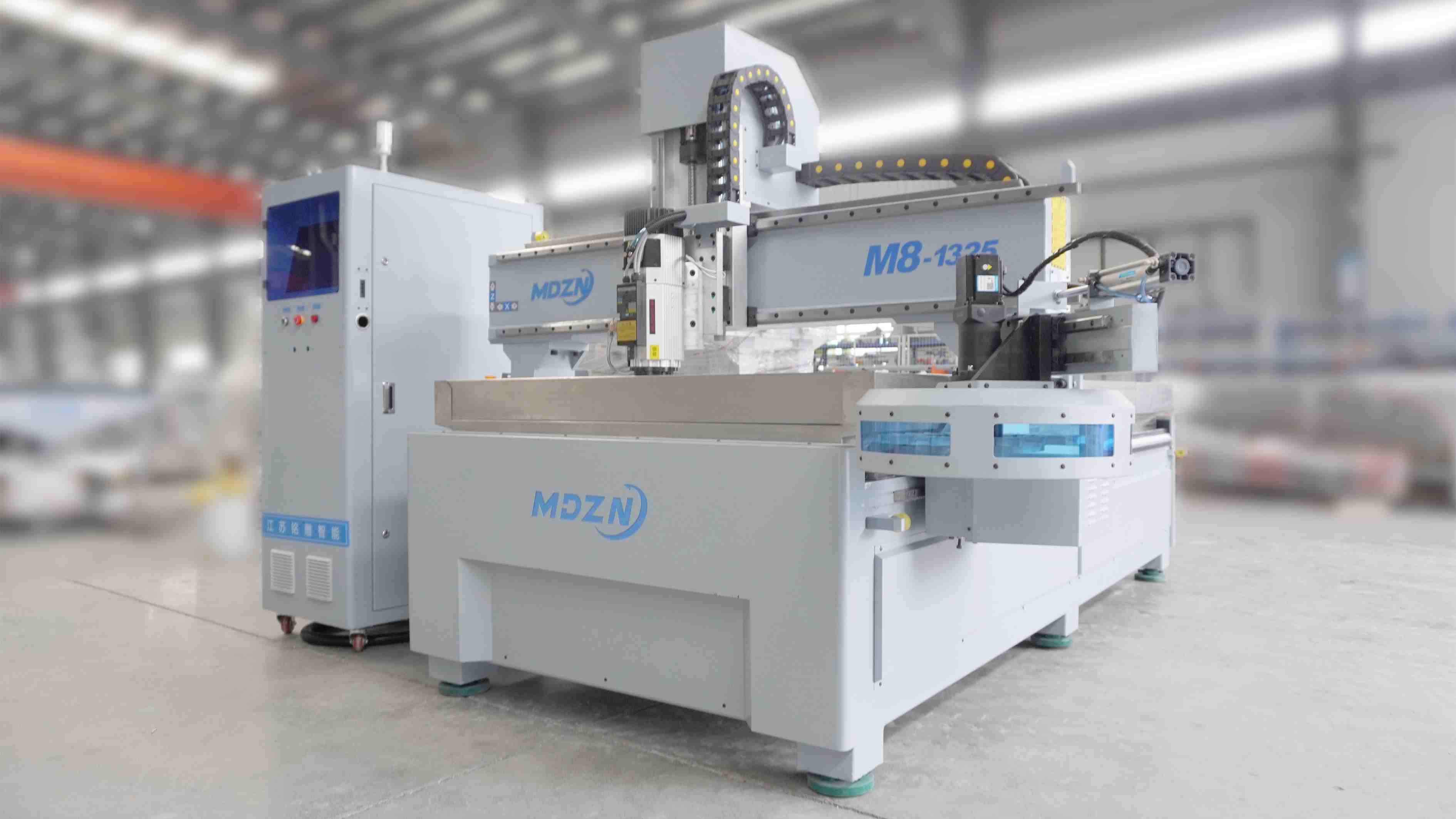 Máquina perfiladora CNC M8-1325