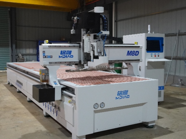 Router CNC de doble mesa M8