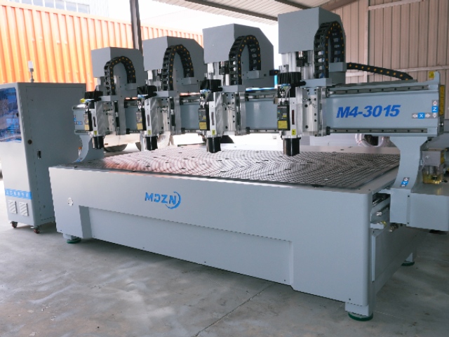 Centro de mecanizado para trabajar la madera M4-3015